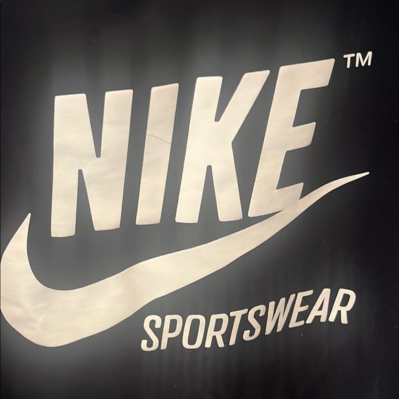 Nike Black Cropped Crewneck women’s XL - Picture 4 of 7